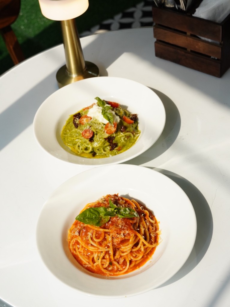 Pesto pasta with burrata and pomodoro spaghetti with parmesan at Naples in a Box